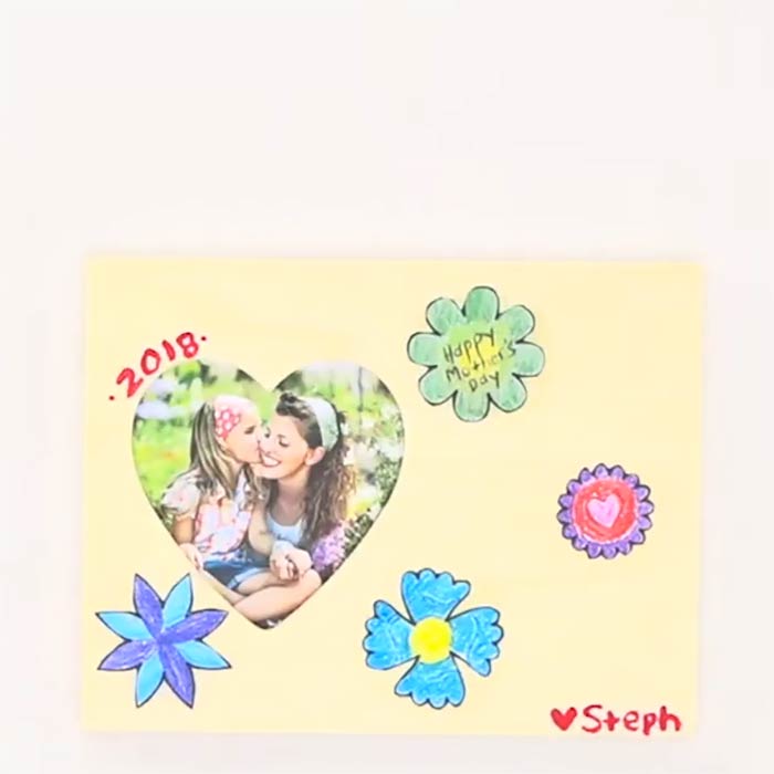 decoupage mothers day picture frame craft. front view.
